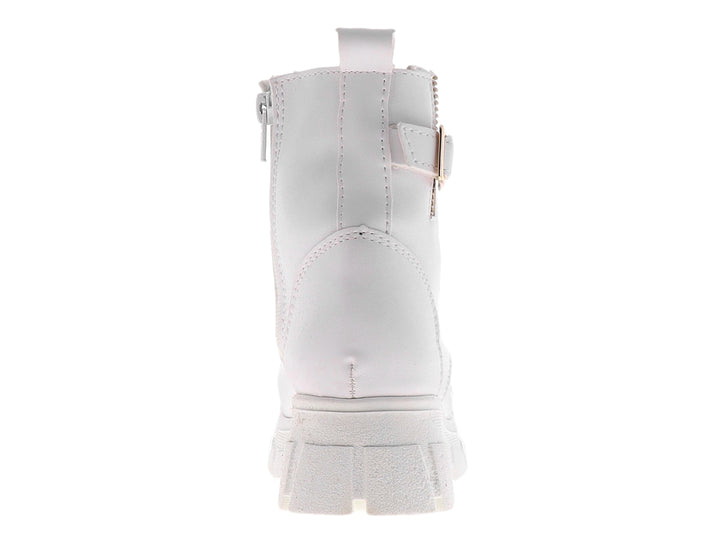 Botas blancas de plataforma con agujetas y cierre lateral con hebilla dorada.