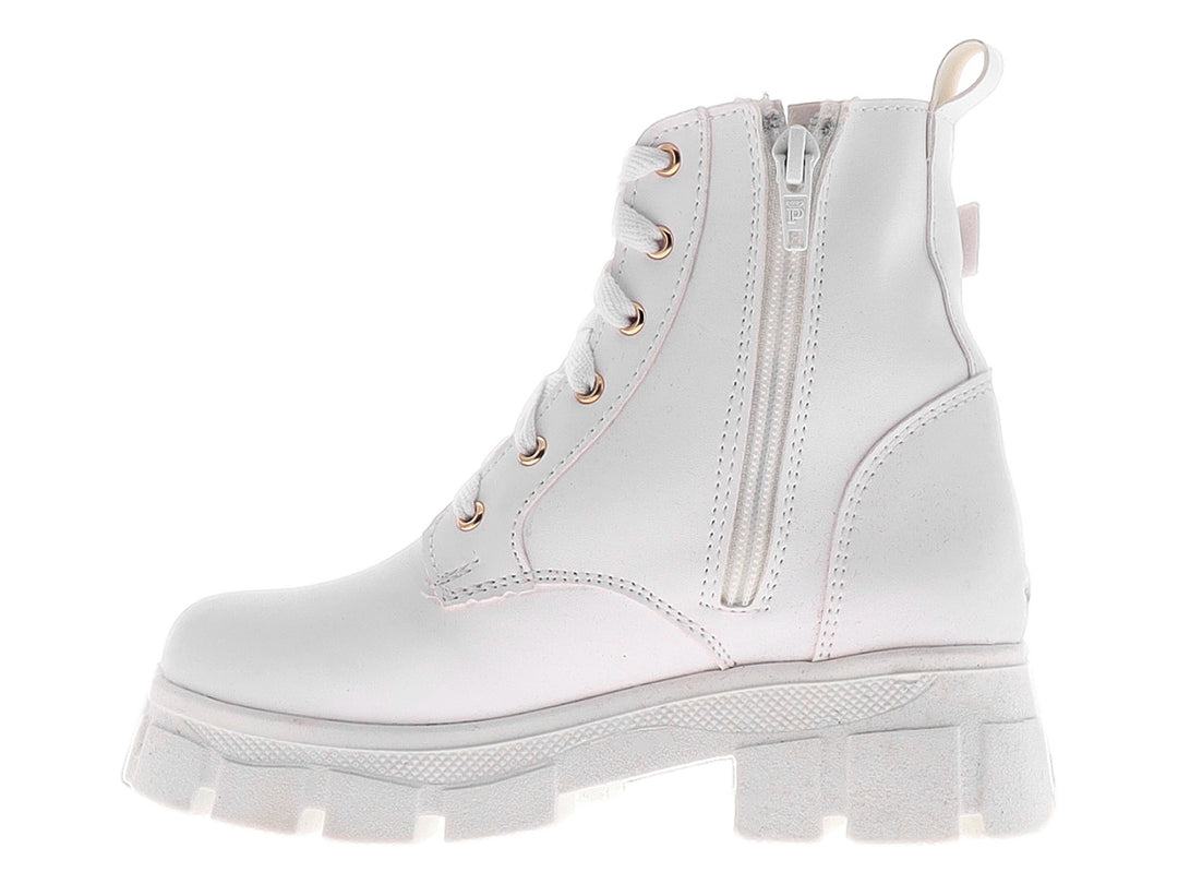 Botas blancas de plataforma con agujetas y cierre lateral con hebilla dorada.