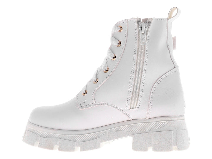 Botas blancas de plataforma con agujetas y cierre lateral con hebilla dorada.