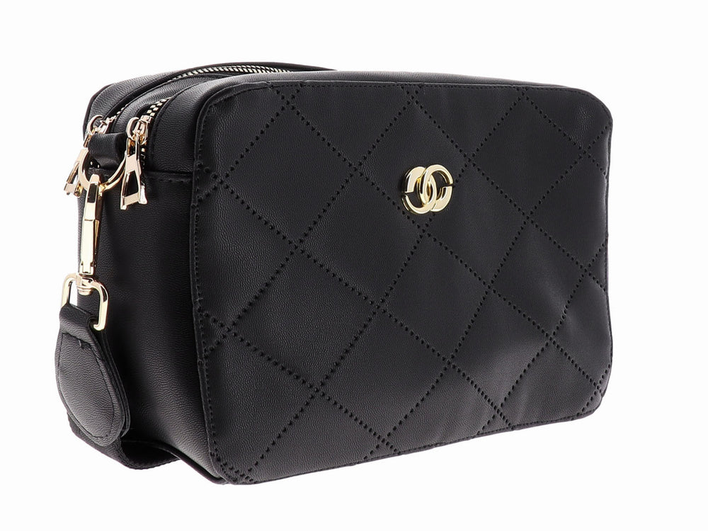 Bolsa de hombro Ferretina color negro con diseño acanalado en forma de rombos y detalle metálico dorado al frente.
