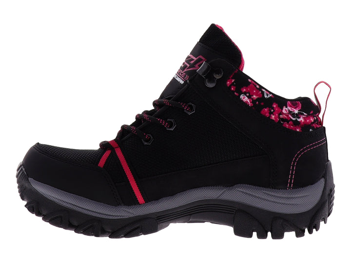 Botas deportivas 4X4 color negro con detalles en fucsia y gris, diseñadas para senderismo.