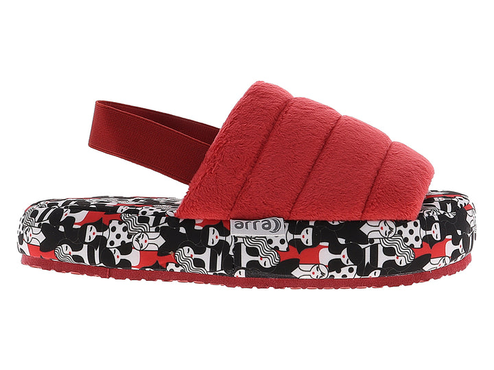 Pantuflas rojas para mujer con estampado en blanco y negro y suela roja.