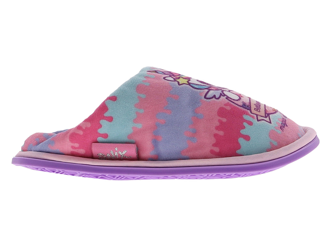 Pantuflas para niña con diseño multicolor en rosa y azul y suela lila.