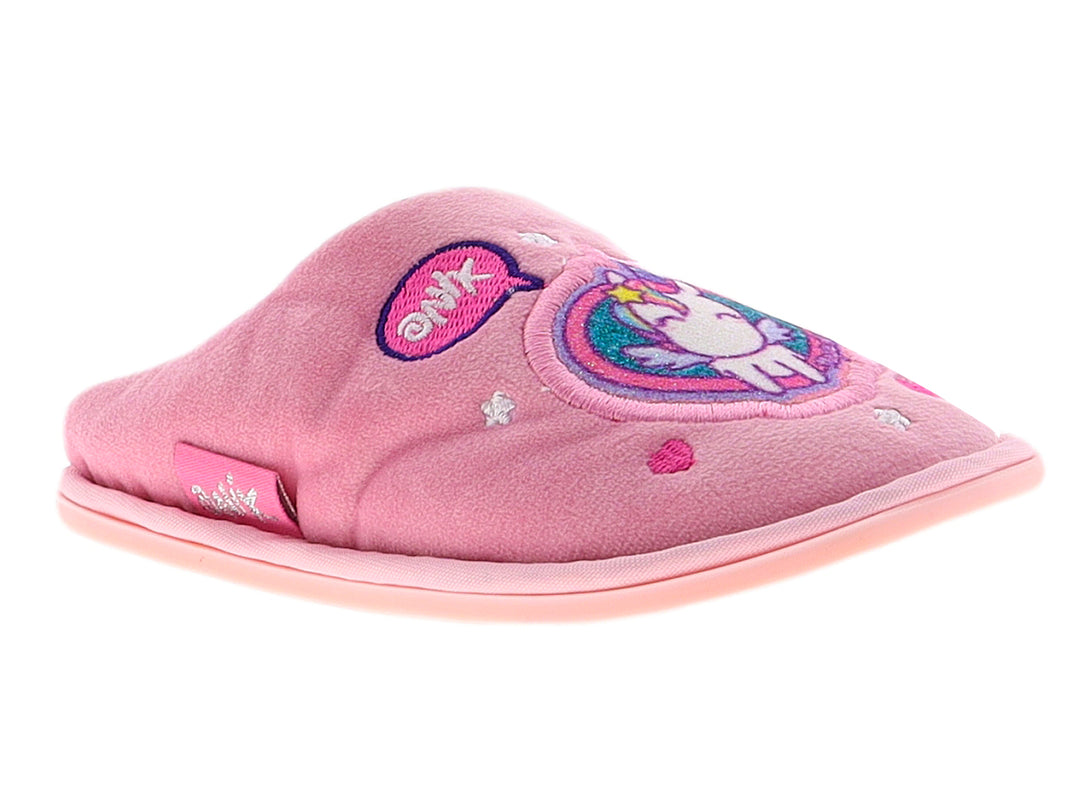 Pantuflas rosas para niña con parche de unicornio y detalles de estrellas.