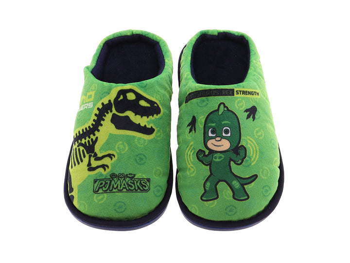 Pantufla verde para niño con diseño de PJ Masks y suela azul oscuro.