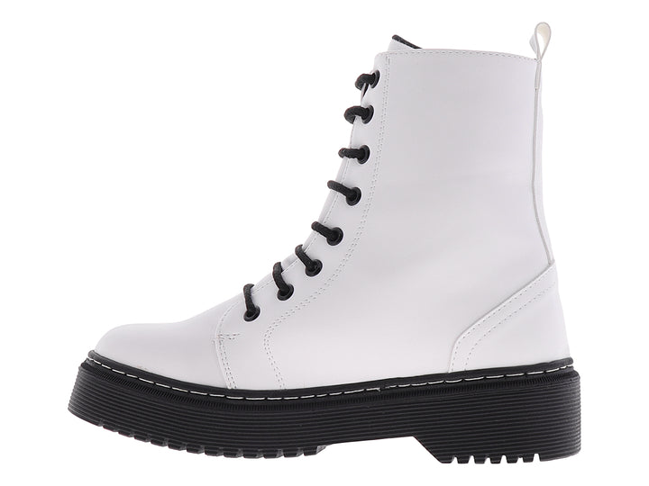 Botas blancas de caña media con agujetas y suela gruesa negra para mujer.