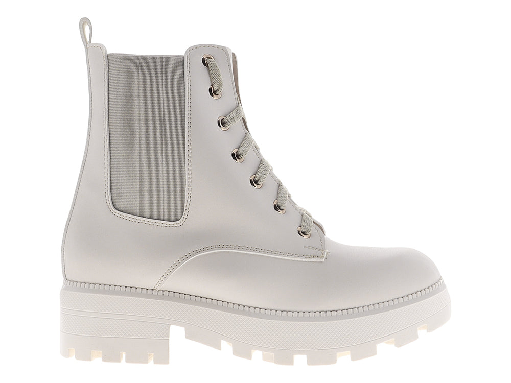 Botines Diva Nairobi para mujer en color gris claro con suela track y agujetas.