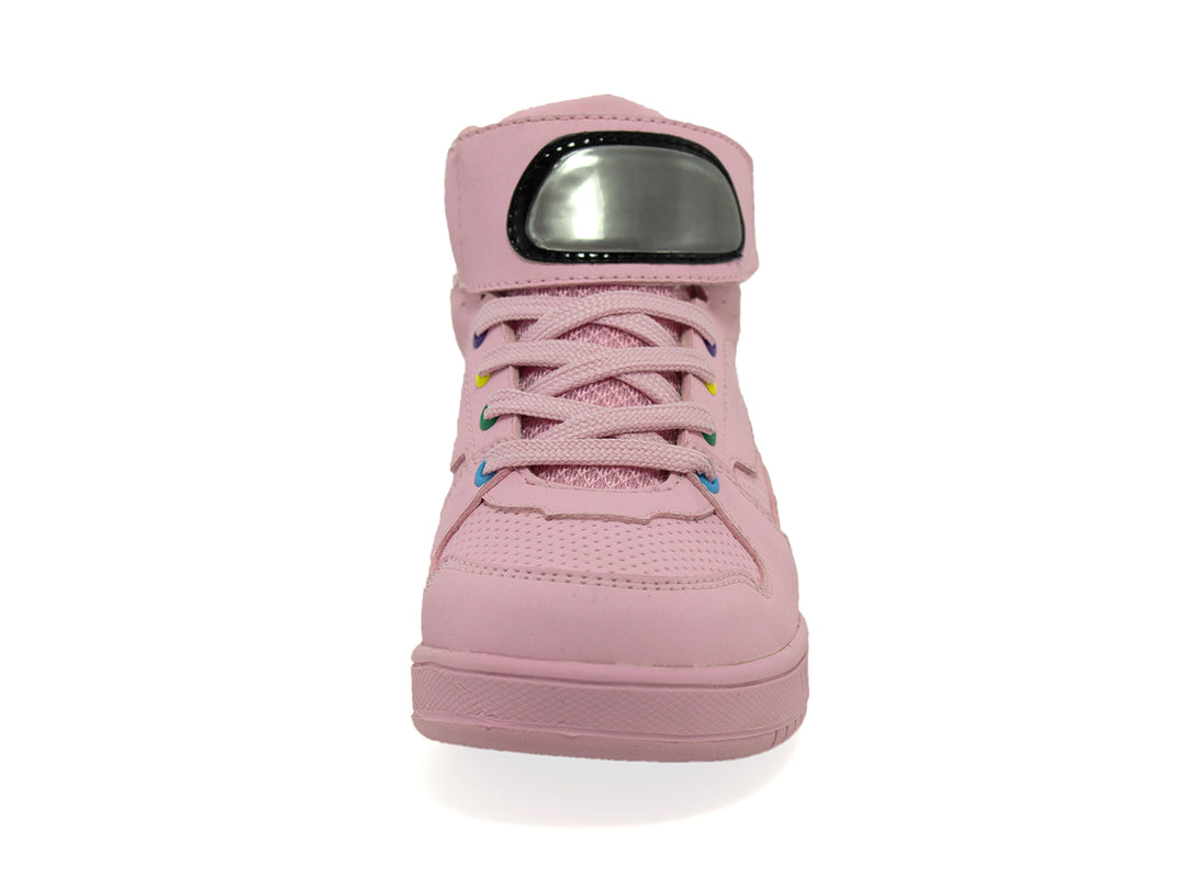 Tenis urbanos para niña en color rosa pastel con detalles coloridos y correa reflectante.