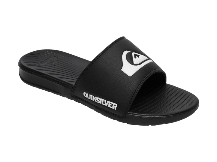 Sandalia tipo slide de color negro con logotipo de Quiksilver en blanco.