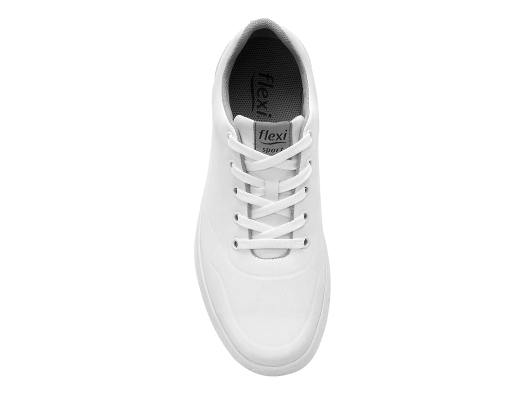 Tenis Flexi Griezmann para Hombre en color blanco con detalle gris en el talón.