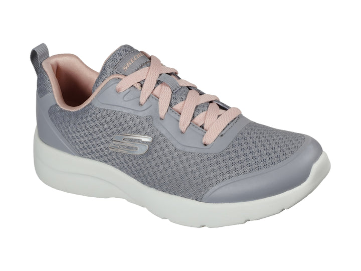 Tenis deportivos Skechers para mujer en color gris con detalles en coral y suela blanca.
