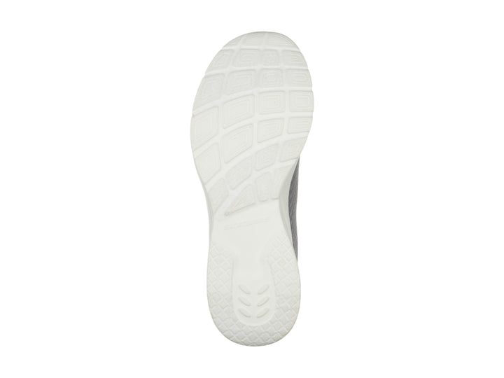 Tenis deportivos Skechers para mujer en color gris con detalles en coral y suela blanca.