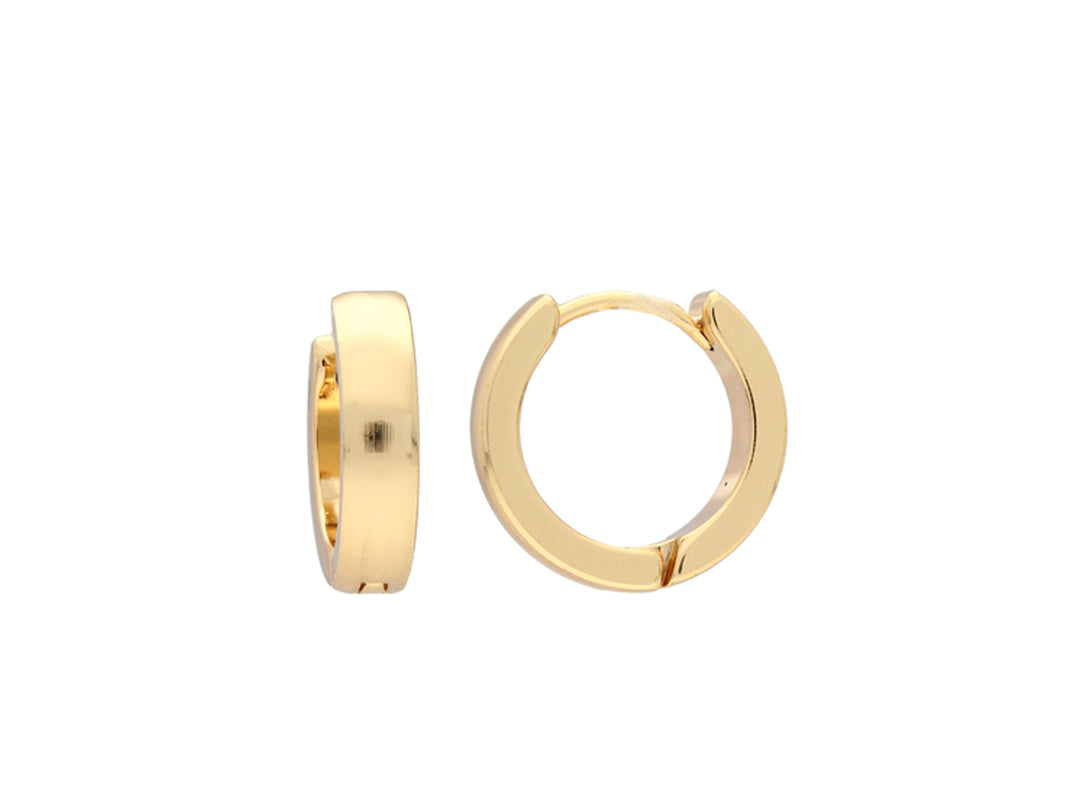 Par de aretes tipo arracada en color oro con acabado brillante sobre fondo blanco.
