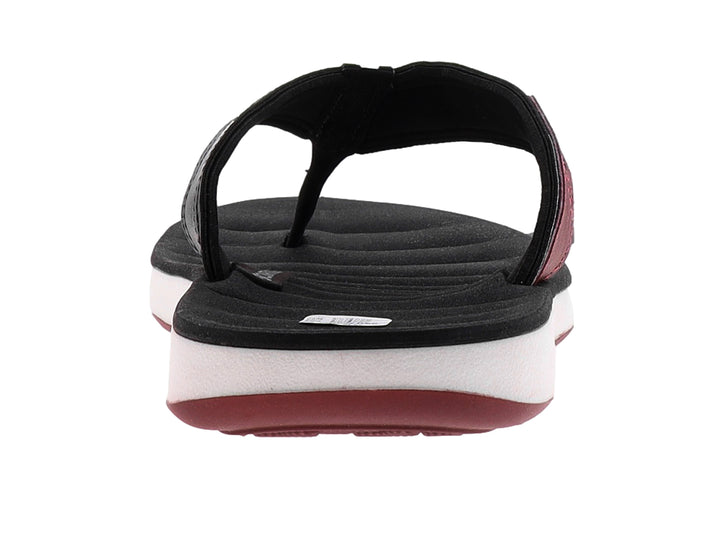 Sandalia Cartago para hombre en colores negro, blanco y bordo con suela acolchada.
