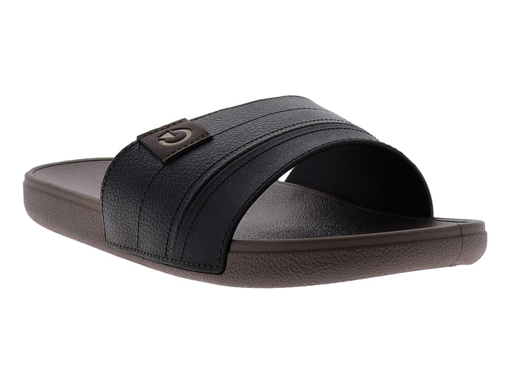 Sandalia Cartago para hombre en colores negro y marrón con banda ancha texturizada.
