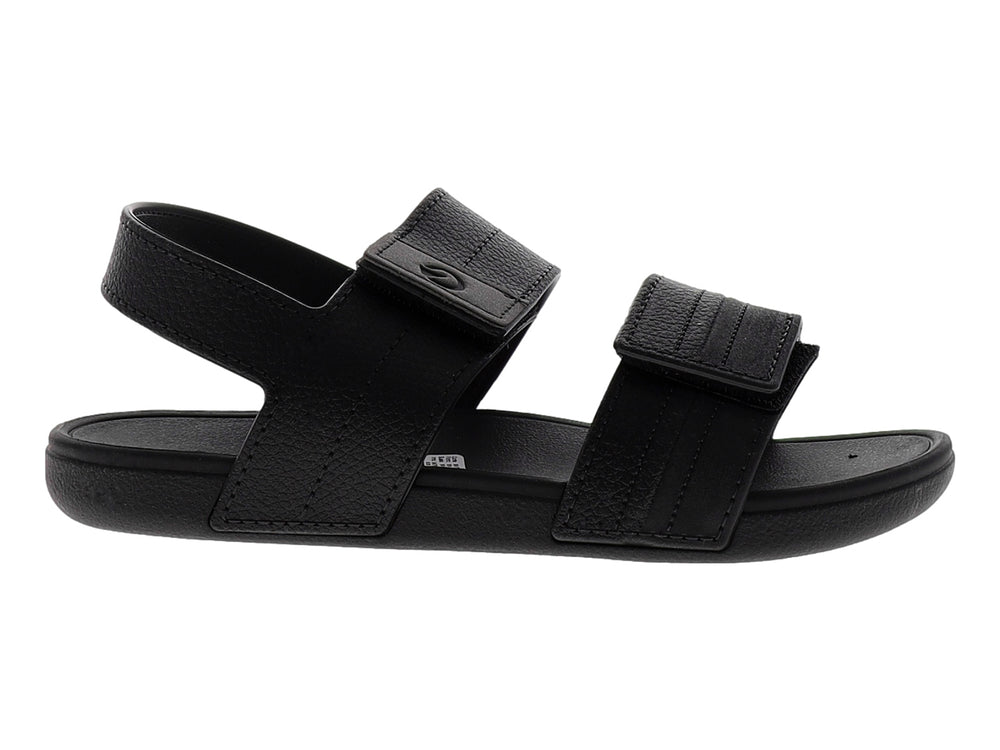 Sandalia Cartago color negro para hombre con correas ajustables de velcro y textura rugosa.