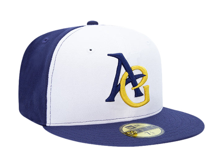 Gorra de béisbol New Era blanca y azul marino con logotipo frontal en amarillo y azul.