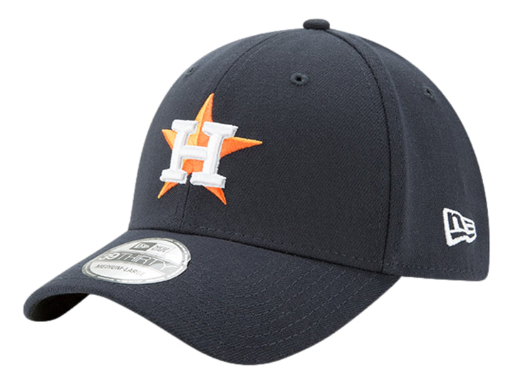 Gorra de béisbol New Era color azul marino con logotipo bordado en el frente y lateral.
