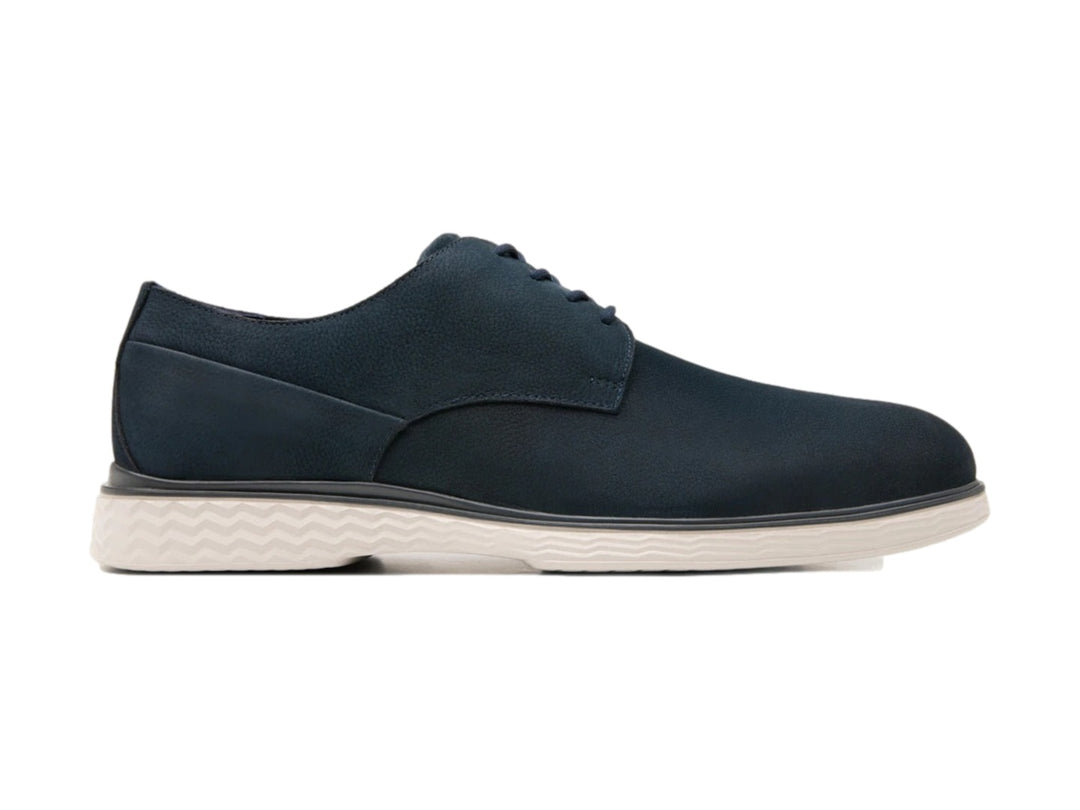 Zapato casual Flexi color azul titanium con suela blanca y agujetas.