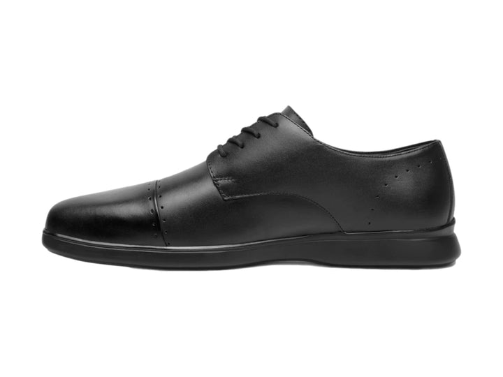 Zapato formal negro para Hombre con agujetas y punta redondeada.