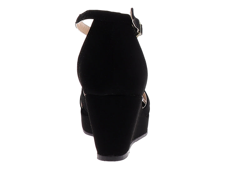 Sandalia de plataforma color negro con tiras cruzadas y correa ajustable al tobillo para mujer.