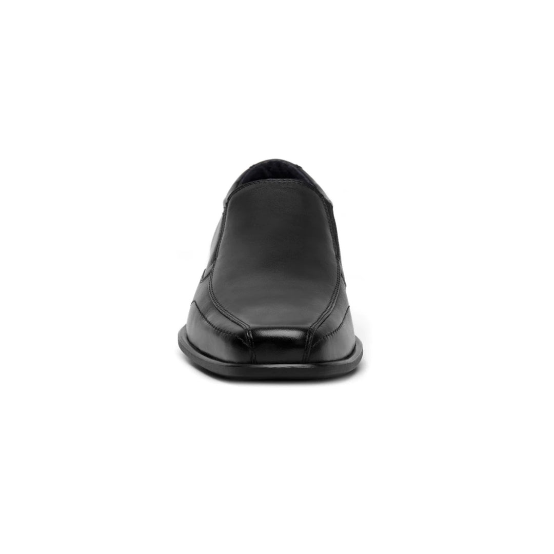Zapato mocasín Flexi para hombre en color negro, de cuero liso y estilo elegante.