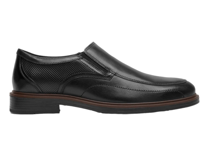 Zapato negro de cuero estilo slip-on para hombre con suela negra y detalle marrón.