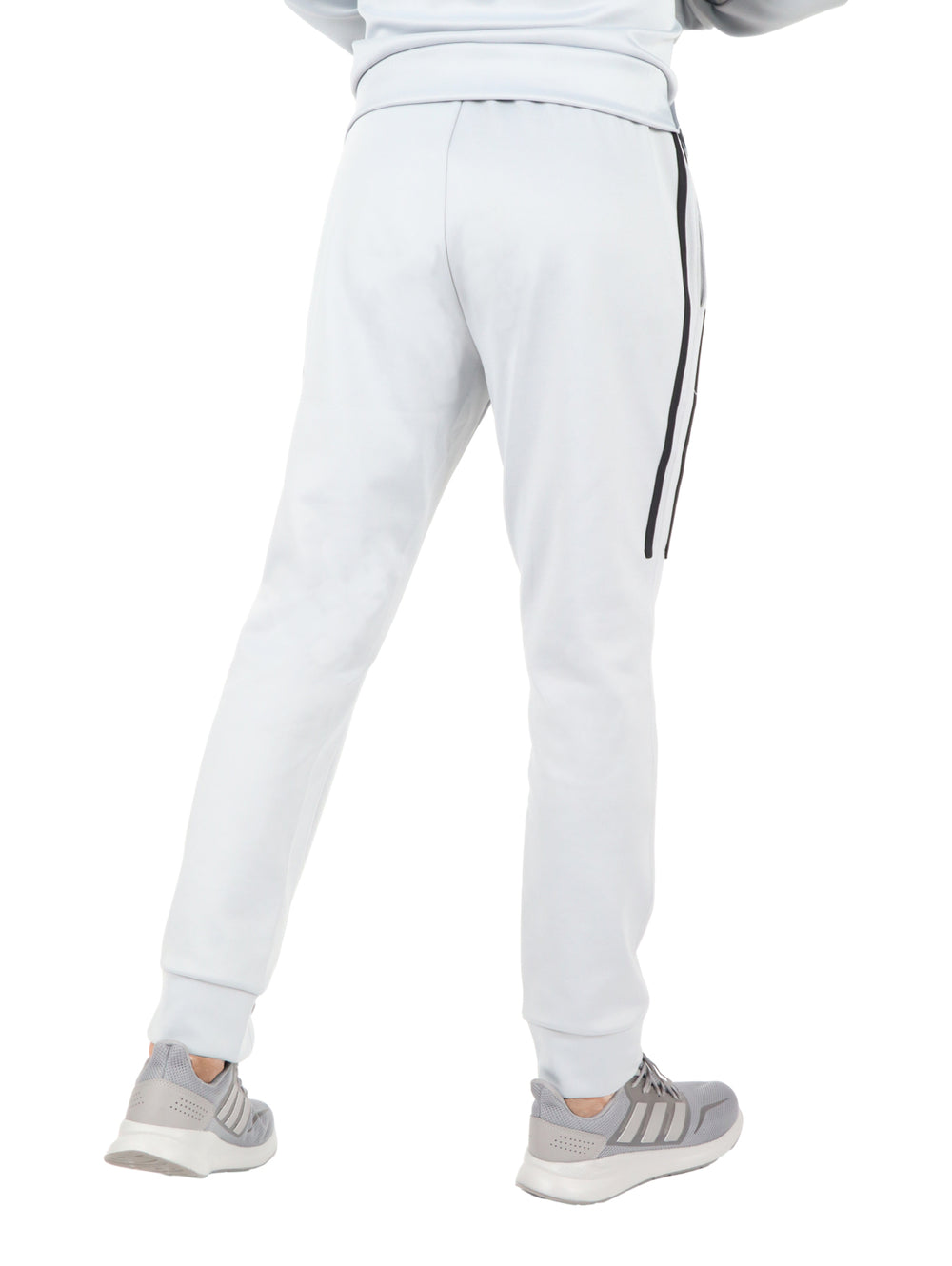 Pantalones jogger color plata con rayas negras laterales para hombre.