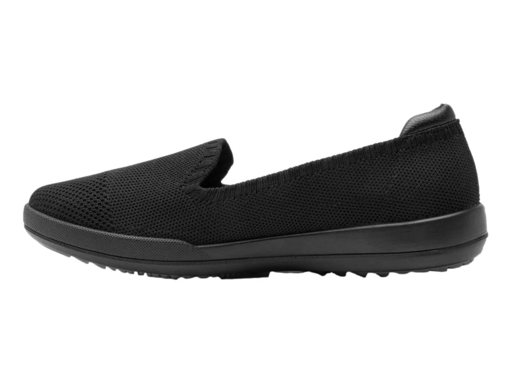 Zapato plano Flexi color negro en material textil tejido, diseño casual y cómodo.