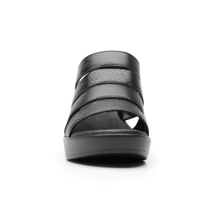 Sandalia negra para mujer Flexi con tacón bloque y tiras con textura de piel de serpiente.