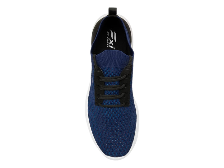 Tenis deportivos Flexi color azul con suela blanca y detalles en negro.