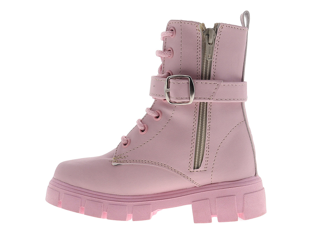 Botas color rosa para niña con suela gruesa, cordones y un pequeño bolsillo decorativo en el costado.