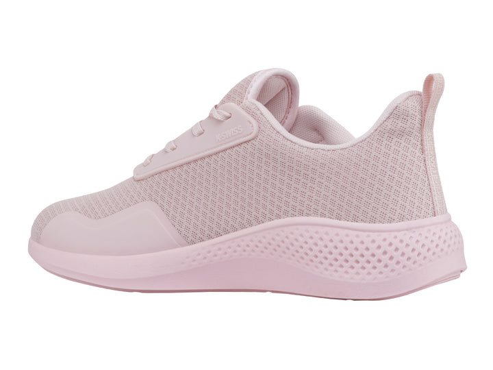 Tenis deportivos K-SWISS FORCE V en color rosa pastel con acabado en malla.