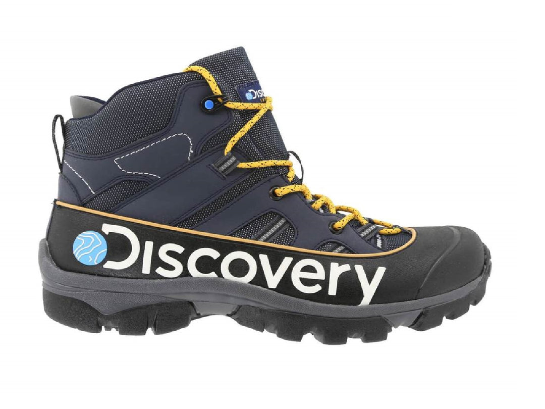 Botas Discovery color marino con suela negra y agujetas amarillas para hombre.