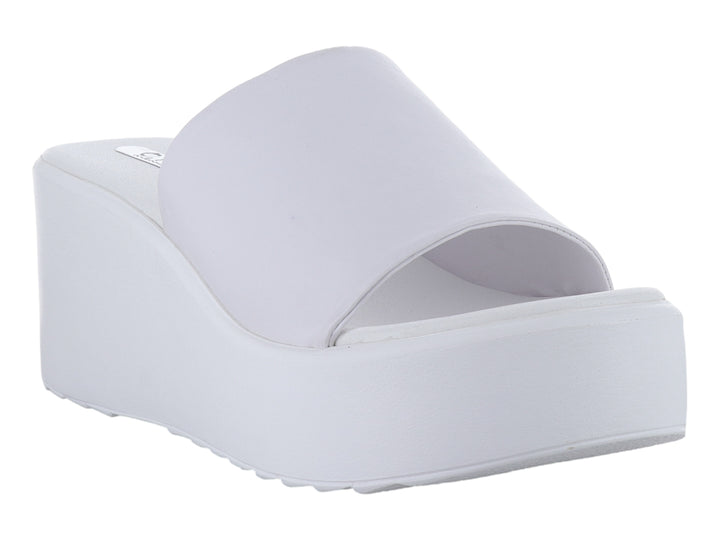 Sandalia de plataforma blanca para mujer con diseño minimalista y banda ancha superior.