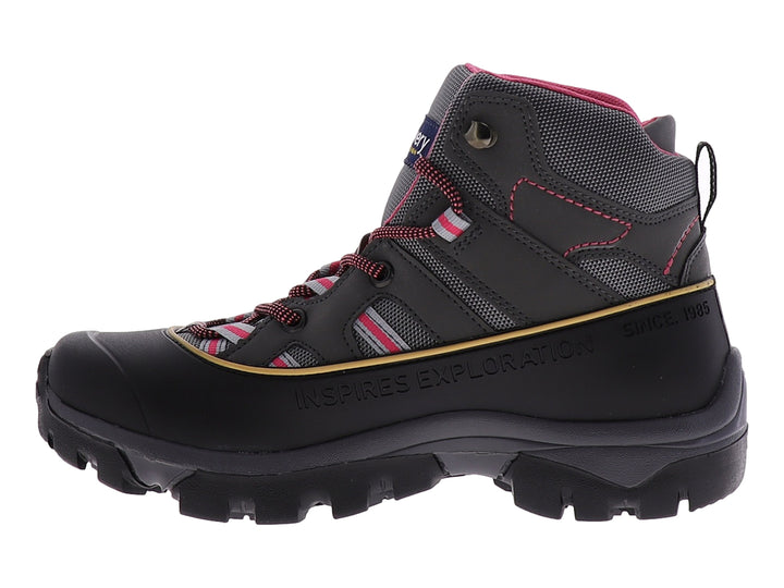 Bota de excursionismo Discovery en color gris y negro con detalles en rosa y suela resistente.