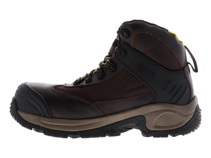 Botas de seguridad industriales color café con punta reforzada y suela robusta de la marca Duty Gear.