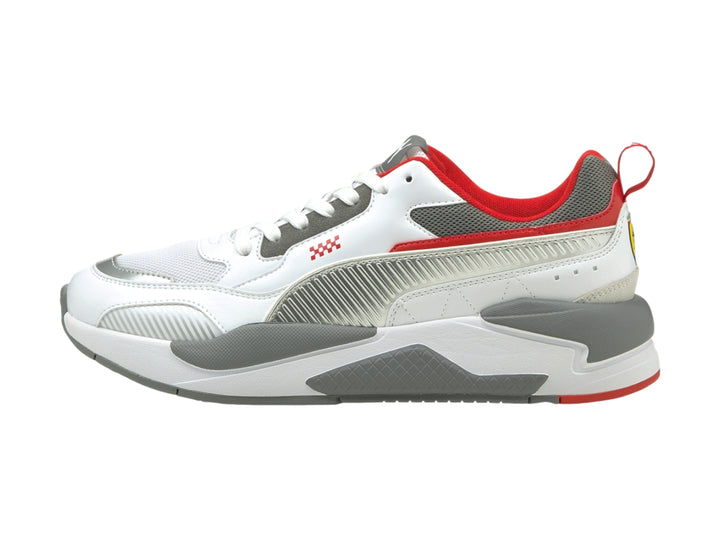Tenis PUMA Ferrari Race X-Ray 2 en color blanco con detalles en gris y rojo, vista lateral.