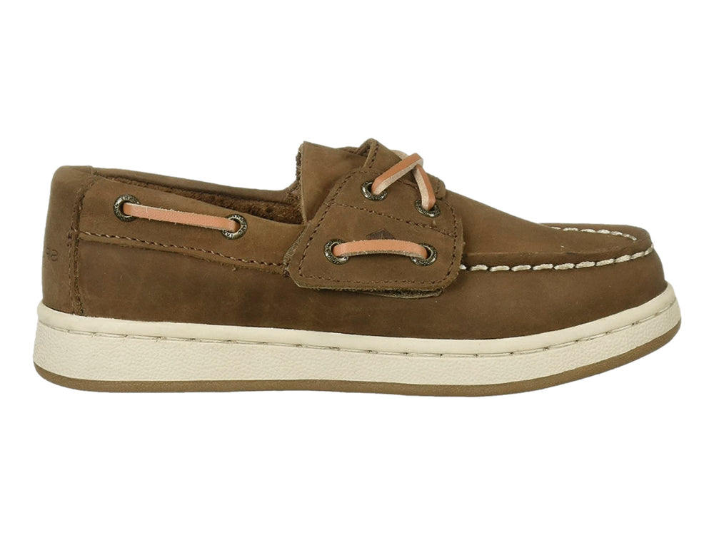 Zapato náutico infantil de color marrón con suela blanca y cordones en tono beige.