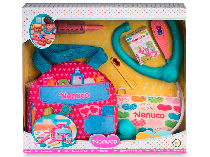 Set médico de juguete Nenuco con maletín rosa, estetoscopio azul y accesorios médicos en empaque transparente.