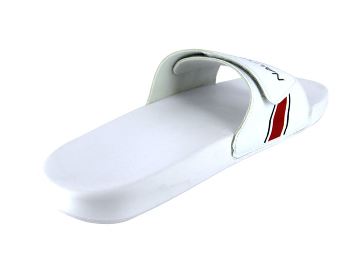 Sandalia tipo slide blanca de la marca Nautica con detalles en rojo y azul.
