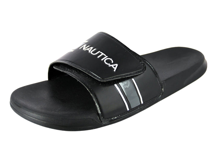 Sandalia deslizante Nautica color negro con banda ajustable y logotipo blanco en la parte superior.