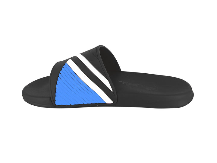 Sandalia Nautica Shark color negro con diseño deslizable y logo blanco en la banda.
