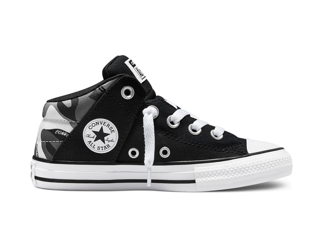 Tenis Converse Chuck Taylor All Star Axel Mid color negro con suela y agujetas blancas.