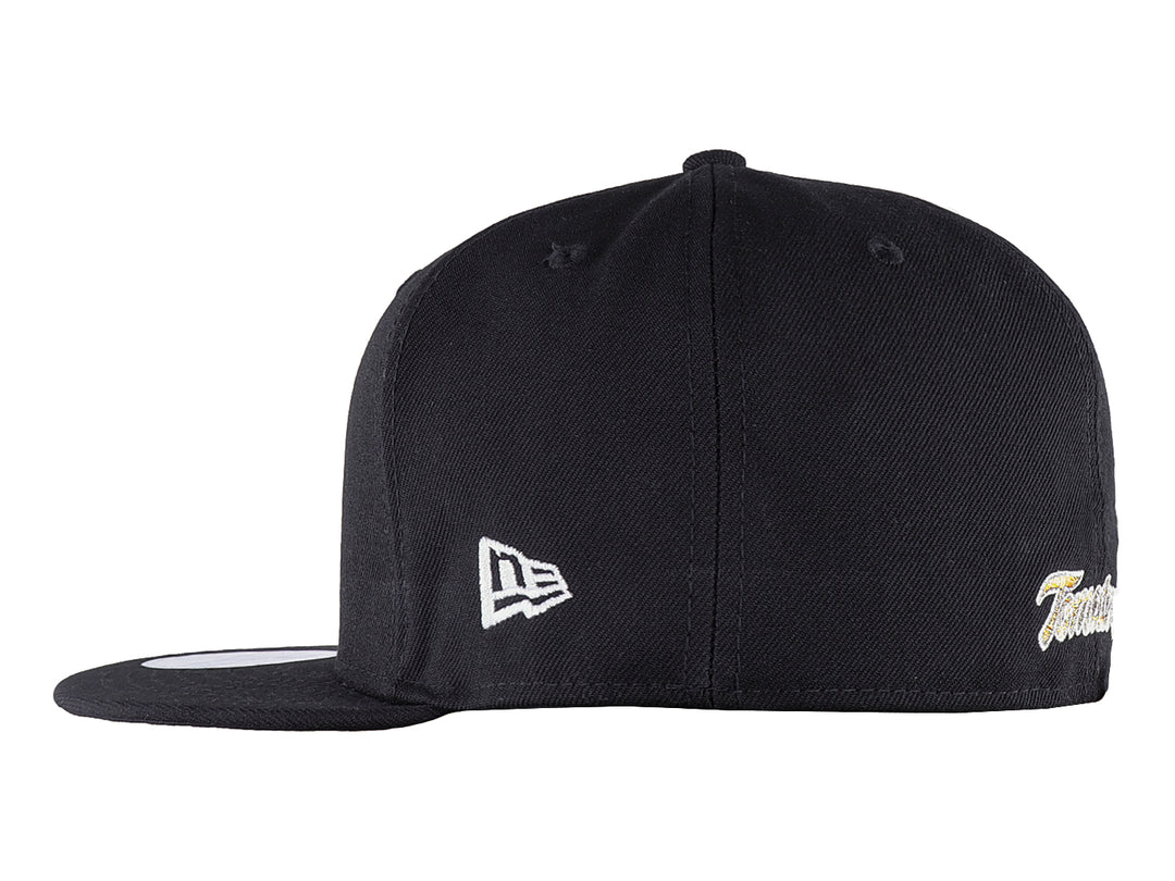 Gorra de béisbol New Era color negro con logotipo bordado de Culiacán Tomateros en el frente.