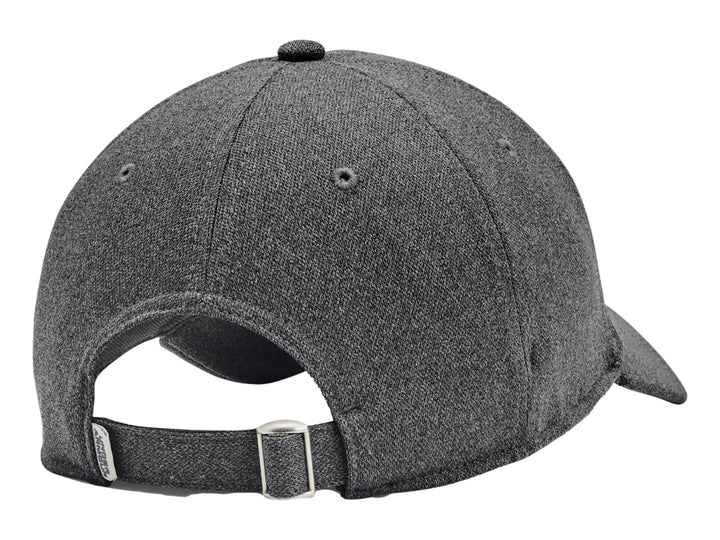 Gorra deportiva Under Armour en color gris oscuro con logotipo blanco bordado al frente y visera curva.