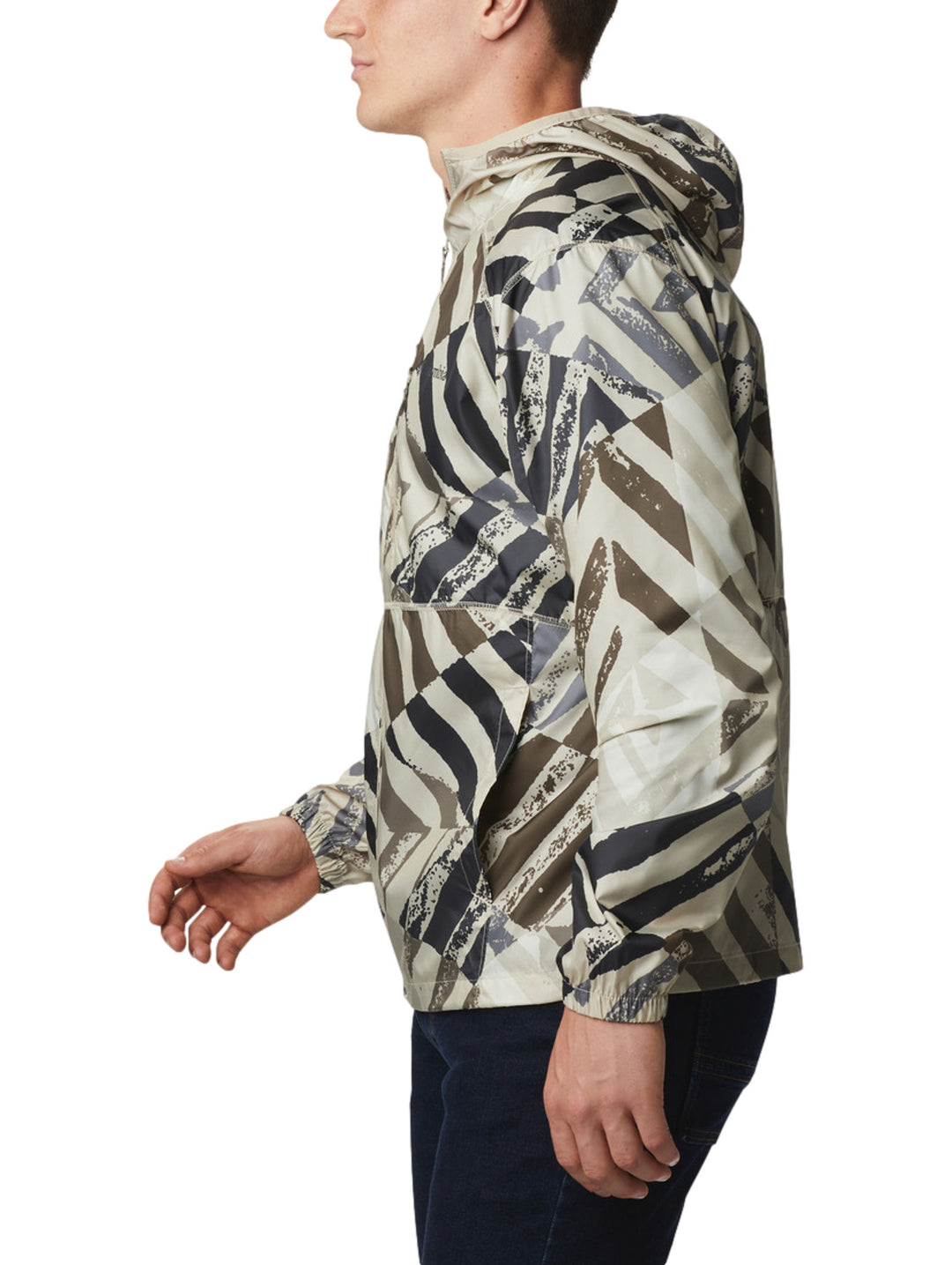 Rompevientos Columbia para Hombre con estampado geométrico en tonos beige, café y gris oscuro.
