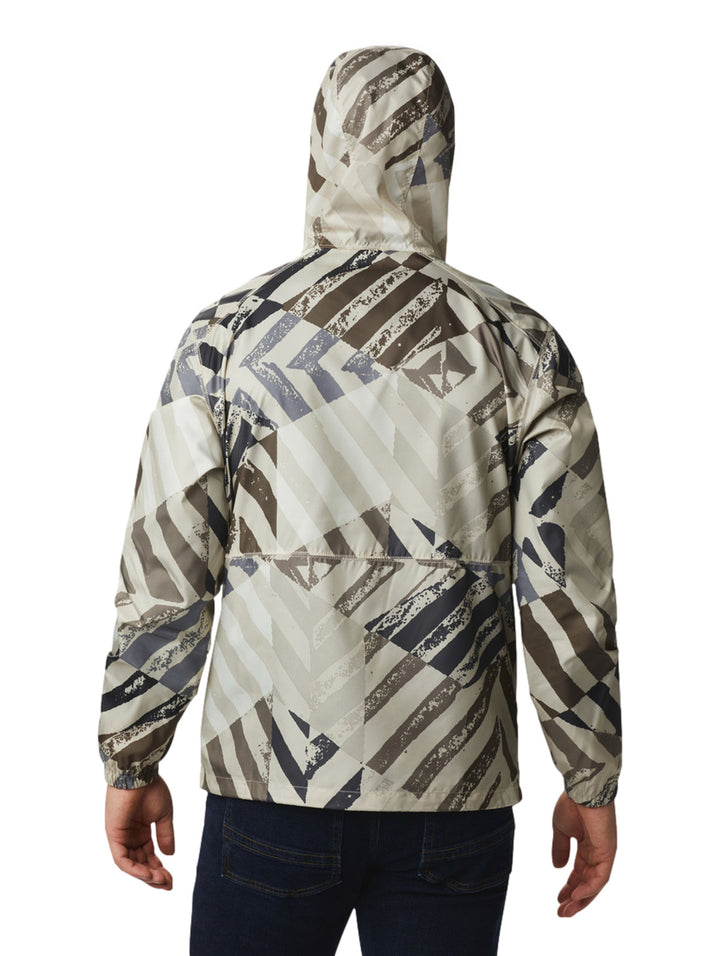 Rompevientos Columbia para Hombre con estampado geométrico en tonos beige, café y gris oscuro.