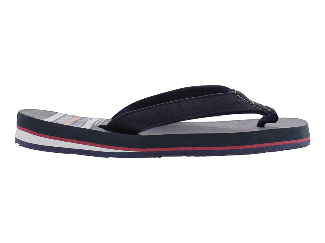 Sandalias Nautica color azul con detalles en rojo y blanco en la suela y tira de tela negra.