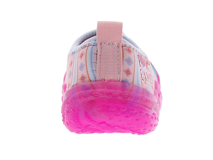 Zapato infantil color rosa con estampado de personaje animado y suela translúcida brillante.